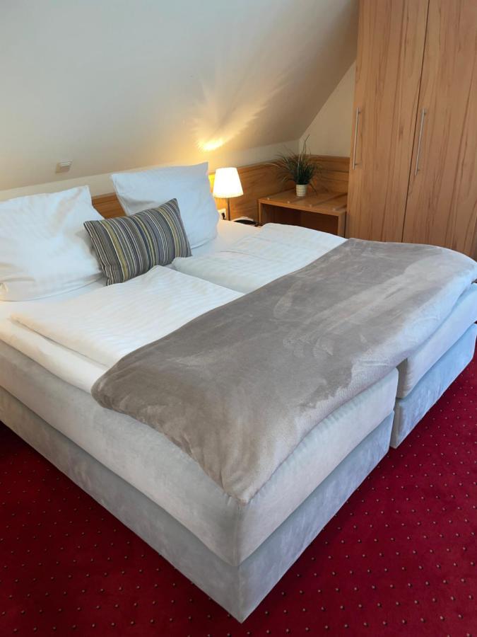 Hotel Am Elisabethufer Jever Kültér fotó