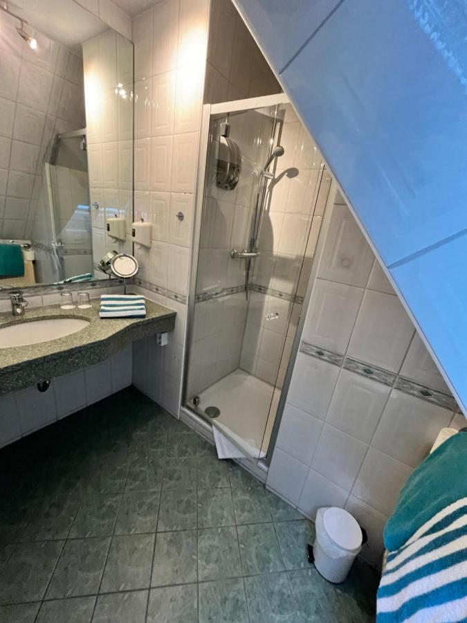 Hotel Am Elisabethufer Jever Kültér fotó